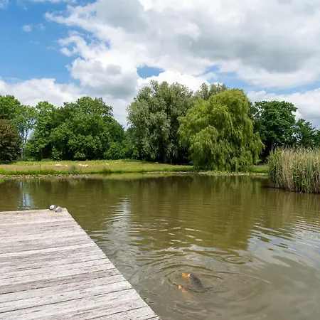 Luxury tent Luxe Safaritent Op Landgoed De Leijen *